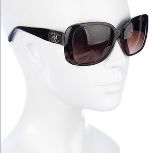 CHANEL Havana Sunglasses 🕶